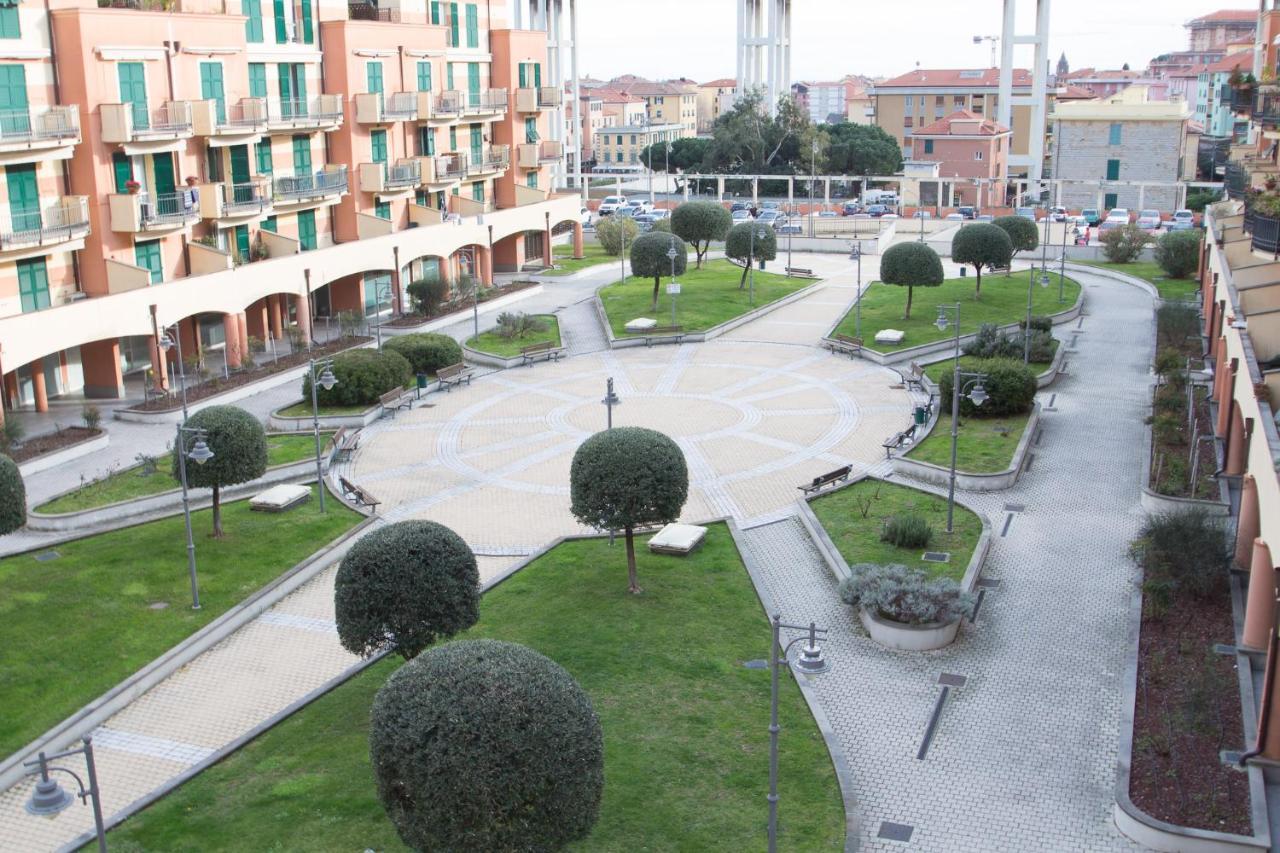 Appartamento Ristrutturato Con Terrazzo Varazze Exteriör bild
